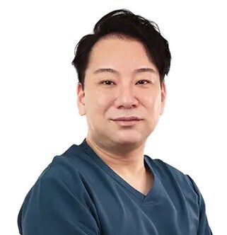 新宿院副院長／高田 泰宜